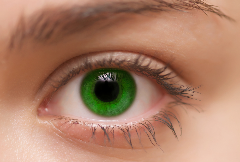 Зелёные глаза. Ярко зеленые глаза. Изумрудно зеленые глаза. Изумрудно зеленый цвет глаз.