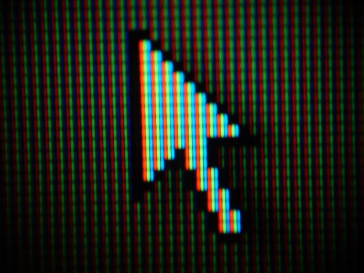 7290-close-up-of-a-mouse-pointer-on-a-computer-screen-pv