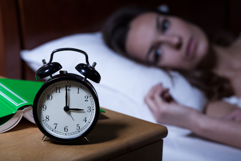 مشکلات خواب و بی خوابی از نشانه های اصلی اضطراب مزمن است