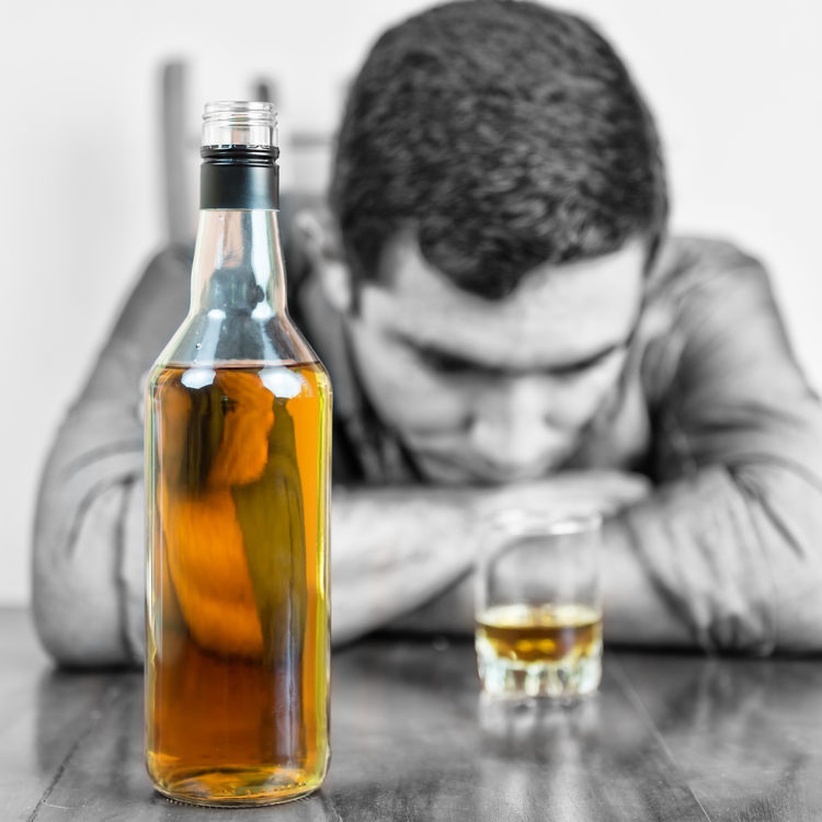 shutterstock_148977650 alcohol high-functioning depression